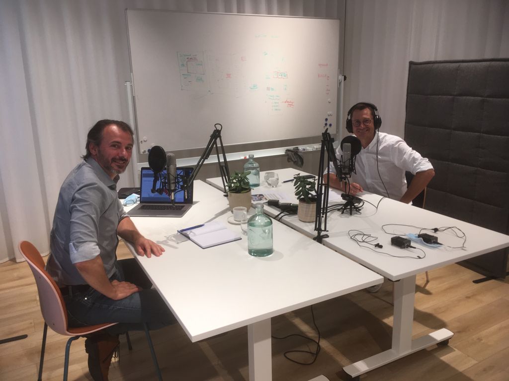 Steven Bollé en Cis Scherpereel tijdens de opnames van de podcast